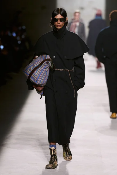 Look 8